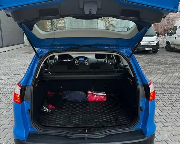 Синій Форд Фокус, об'ємом двигуна 1.6 л та пробігом 245 тис. км за 7200 $, фото 12 на Automoto.ua