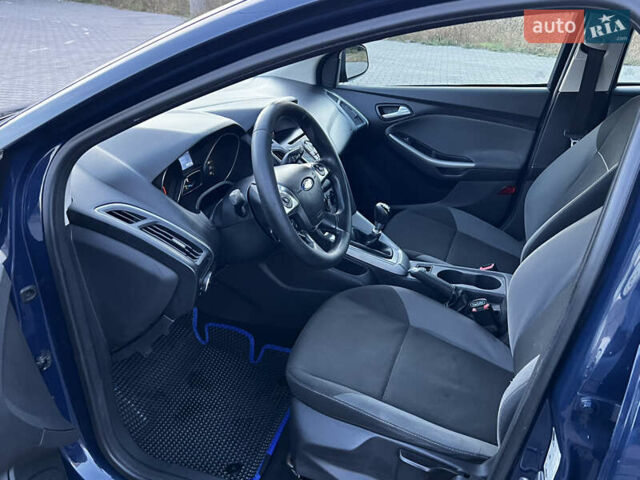 Синий Форд Фокус, объемом двигателя 1.6 л и пробегом 329 тыс. км за 6900 $, фото 6 на Automoto.ua