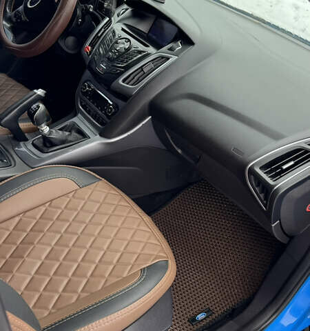 Синий Форд Фокус, объемом двигателя 1.56 л и пробегом 257 тыс. км за 8300 $, фото 6 на Automoto.ua