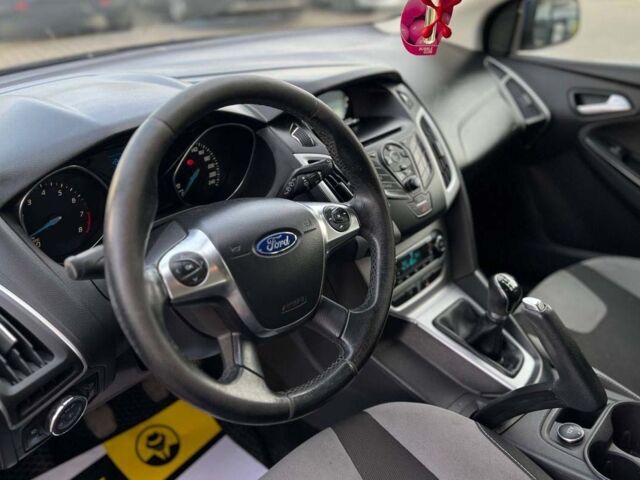 Синий Форд Фокус, объемом двигателя 1 л и пробегом 171 тыс. км за 6100 $, фото 8 на Automoto.ua