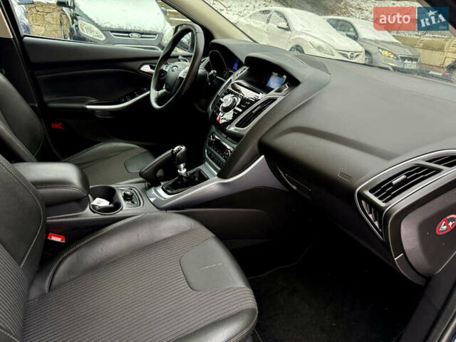 Синій Форд Фокус, об'ємом двигуна 1 л та пробігом 106 тис. км за 5499 $, фото 24 на Automoto.ua