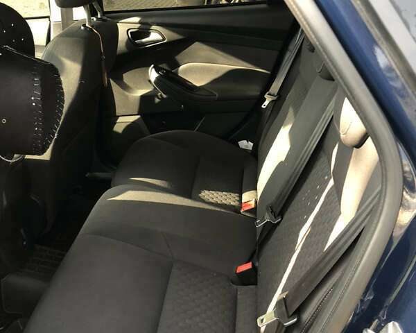 Синий Форд Фокус, объемом двигателя 1.56 л и пробегом 323 тыс. км за 6700 $, фото 10 на Automoto.ua