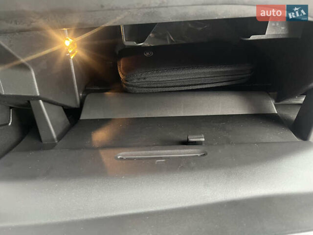 Синий Форд Фокус, объемом двигателя 1.6 л и пробегом 217 тыс. км за 7100 $, фото 29 на Automoto.ua