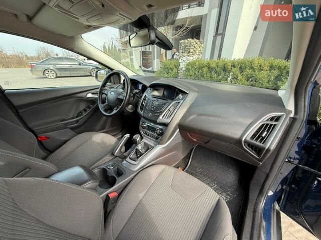 Синій Форд Фокус, об'ємом двигуна 1.6 л та пробігом 228 тис. км за 7999 $, фото 29 на Automoto.ua