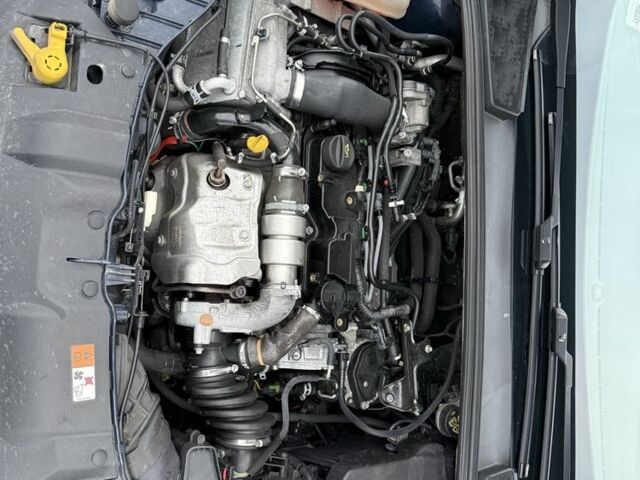 Синій Форд Фокус, об'ємом двигуна 1.6 л та пробігом 208 тис. км за 8350 $, фото 7 на Automoto.ua