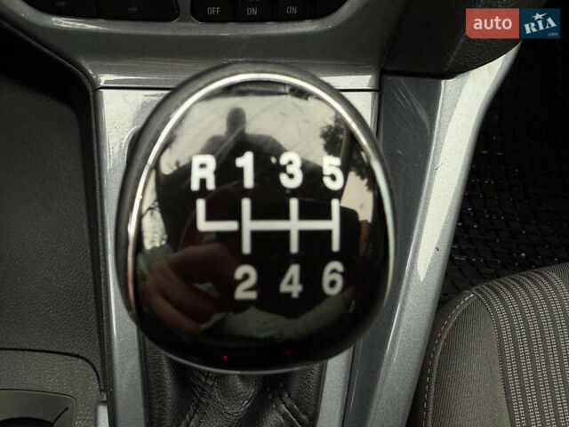 Синій Форд Фокус, об'ємом двигуна 1.6 л та пробігом 240 тис. км за 8550 $, фото 23 на Automoto.ua