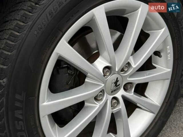 Синий Форд Фокус, объемом двигателя 1.6 л и пробегом 240 тыс. км за 8399 $, фото 38 на Automoto.ua