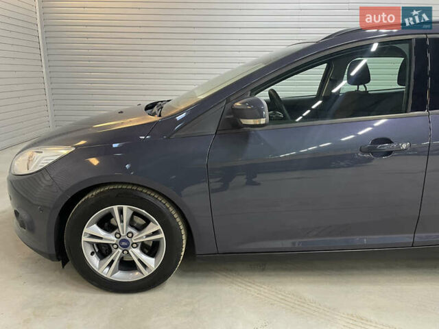 Синій Форд Фокус, об'ємом двигуна 1.6 л та пробігом 217 тис. км за 8350 $, фото 54 на Automoto.ua