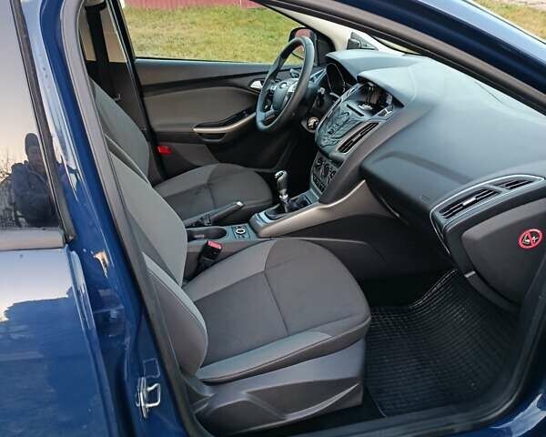 Синій Форд Фокус, об'ємом двигуна 1.6 л та пробігом 243 тис. км за 7300 $, фото 9 на Automoto.ua