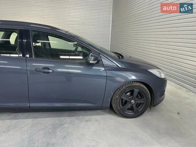 Синий Форд Фокус, объемом двигателя 1.6 л и пробегом 217 тыс. км за 7750 $, фото 7 на Automoto.ua