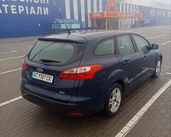 Синий Форд Фокус, объемом двигателя 1.6 л и пробегом 300 тыс. км за 6300 $, фото 6 на Automoto.ua