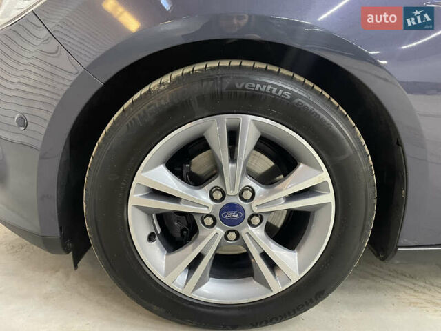 Синій Форд Фокус, об'ємом двигуна 1.6 л та пробігом 217 тис. км за 8350 $, фото 53 на Automoto.ua