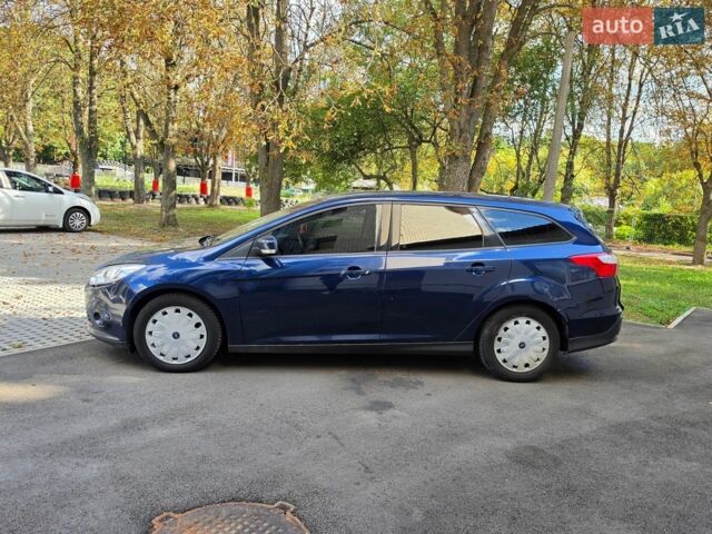 Синій Форд Фокус, об'ємом двигуна 1.56 л та пробігом 200 тис. км за 3500 $, фото 1 на Automoto.ua