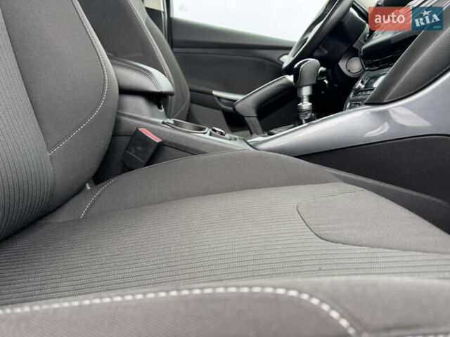 Синий Форд Фокус, объемом двигателя 1.6 л и пробегом 208 тыс. км за 8649 $, фото 87 на Automoto.ua