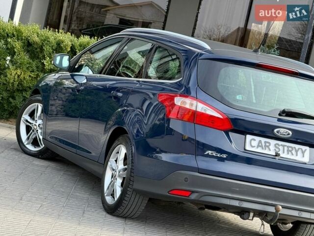Синій Форд Фокус, об'ємом двигуна 1.6 л та пробігом 228 тис. км за 7999 $, фото 16 на Automoto.ua