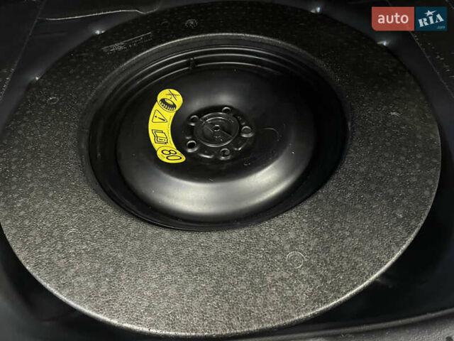 Синий Форд Фокус, объемом двигателя 1.6 л и пробегом 217 тыс. км за 7750 $, фото 12 на Automoto.ua