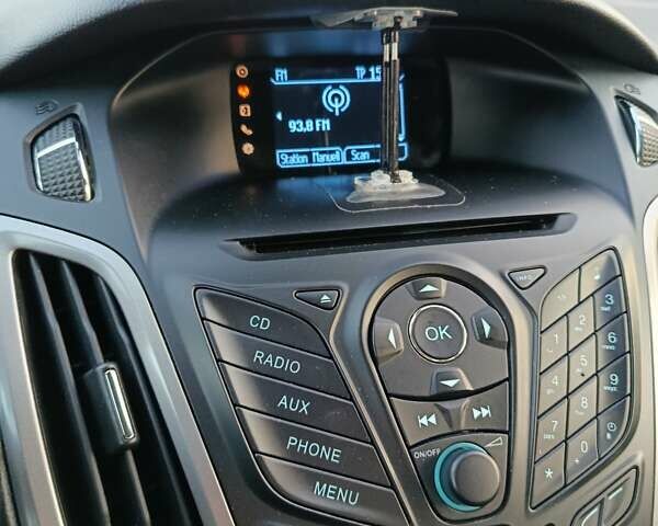 Синій Форд Фокус, об'ємом двигуна 1.6 л та пробігом 243 тис. км за 7300 $, фото 23 на Automoto.ua