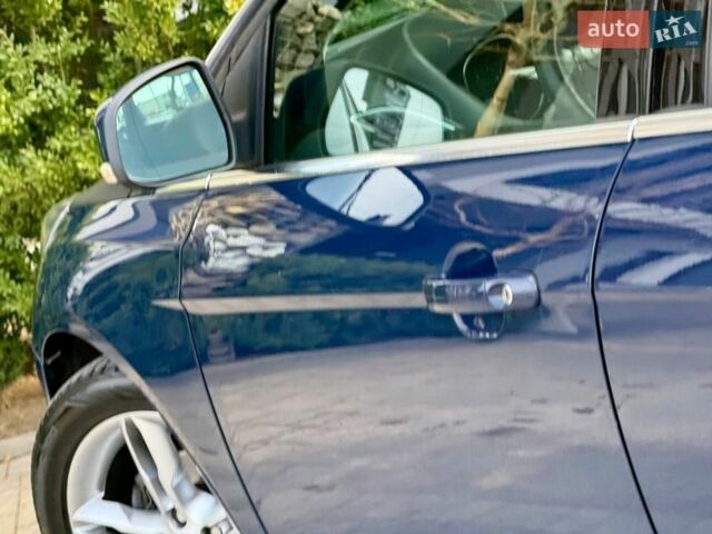 Синій Форд Фокус, об'ємом двигуна 1.6 л та пробігом 228 тис. км за 7999 $, фото 21 на Automoto.ua