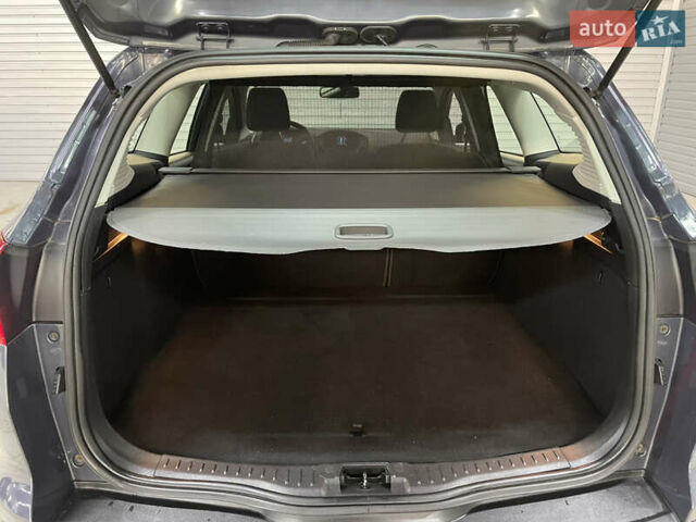 Синій Форд Фокус, об'ємом двигуна 1.6 л та пробігом 217 тис. км за 8350 $, фото 58 на Automoto.ua