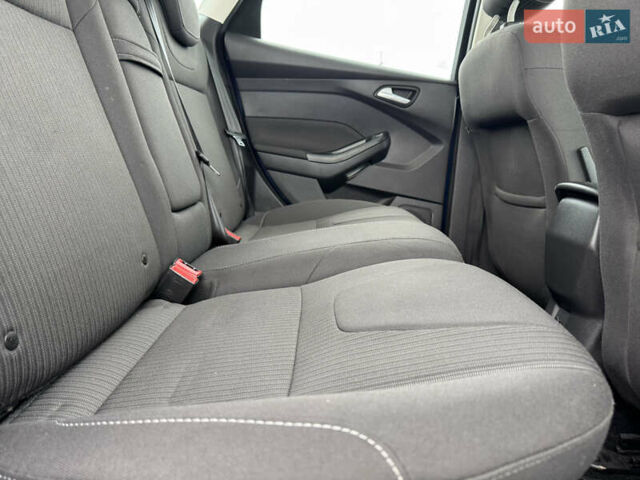 Синий Форд Фокус, объемом двигателя 1.6 л и пробегом 208 тыс. км за 8649 $, фото 78 на Automoto.ua