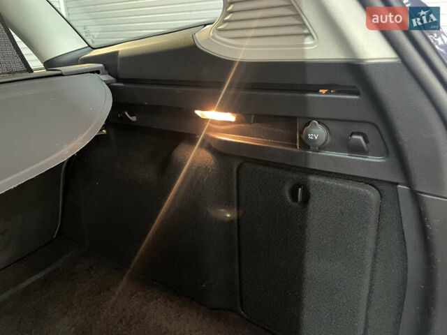 Синій Форд Фокус, об'ємом двигуна 1.6 л та пробігом 217 тис. км за 8350 $, фото 55 на Automoto.ua