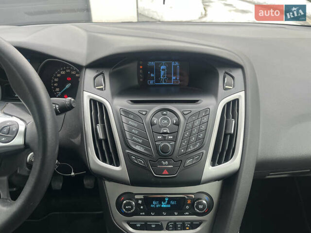 Синий Форд Фокус, объемом двигателя 1.6 л и пробегом 217 тыс. км за 7100 $, фото 37 на Automoto.ua