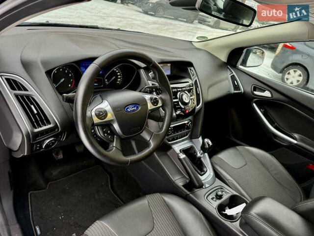 Синій Форд Фокус, об'ємом двигуна 1 л та пробігом 106 тис. км за 5499 $, фото 13 на Automoto.ua