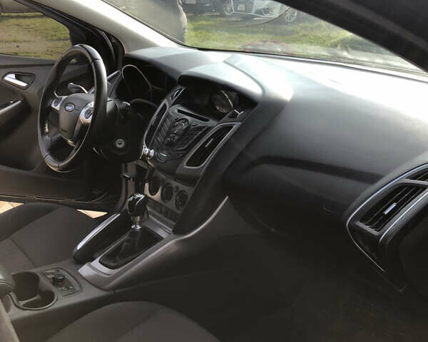 Синий Форд Фокус, объемом двигателя 1.56 л и пробегом 323 тыс. км за 6700 $, фото 11 на Automoto.ua