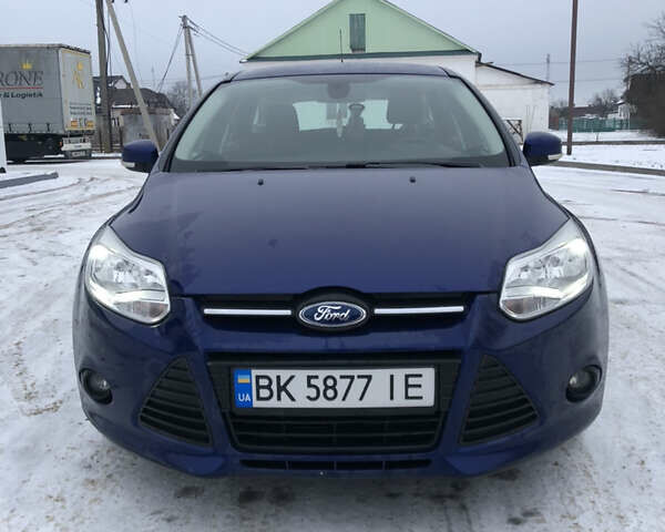 Синий Форд Фокус, объемом двигателя 1.6 л и пробегом 297 тыс. км за 8600 $, фото 1 на Automoto.ua
