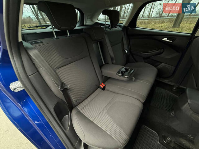 Синий Форд Фокус, объемом двигателя 1.6 л и пробегом 240 тыс. км за 8550 $, фото 31 на Automoto.ua