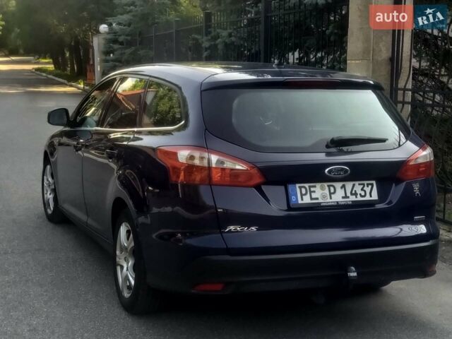 Синий Форд Фокус, объемом двигателя 1.6 л и пробегом 243 тыс. км за 7999 $, фото 5 на Automoto.ua