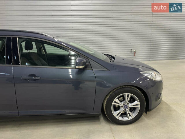 Синій Форд Фокус, об'ємом двигуна 1.6 л та пробігом 217 тис. км за 8350 $, фото 13 на Automoto.ua