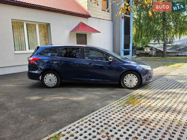 Синій Форд Фокус, об'ємом двигуна 1.56 л та пробігом 200 тис. км за 3500 $, фото 6 на Automoto.ua