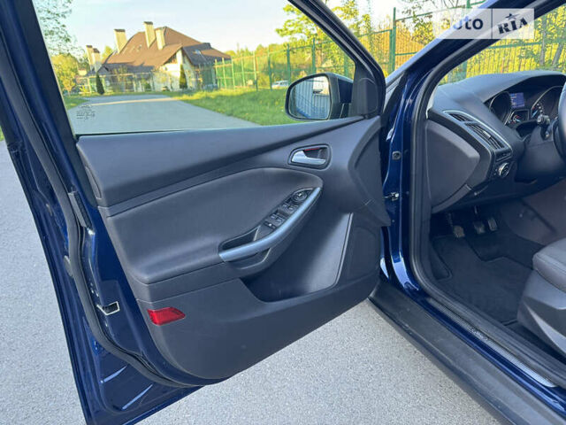 Синій Форд Фокус, об'ємом двигуна 1.6 л та пробігом 215 тис. км за 8900 $, фото 19 на Automoto.ua