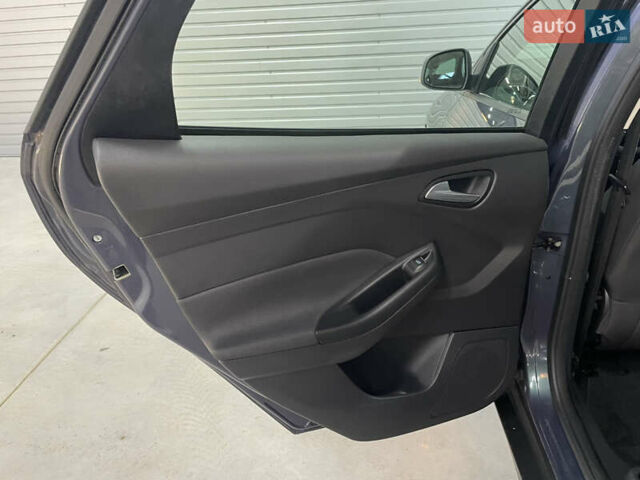 Синий Форд Фокус, объемом двигателя 1.6 л и пробегом 217 тыс. км за 7750 $, фото 13 на Automoto.ua