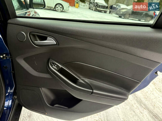 Синій Форд Фокус, об'ємом двигуна 1 л та пробігом 106 тис. км за 5499 $, фото 22 на Automoto.ua