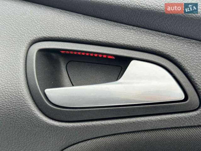 Синий Форд Фокус, объемом двигателя 1.6 л и пробегом 208 тыс. км за 8649 $, фото 84 на Automoto.ua