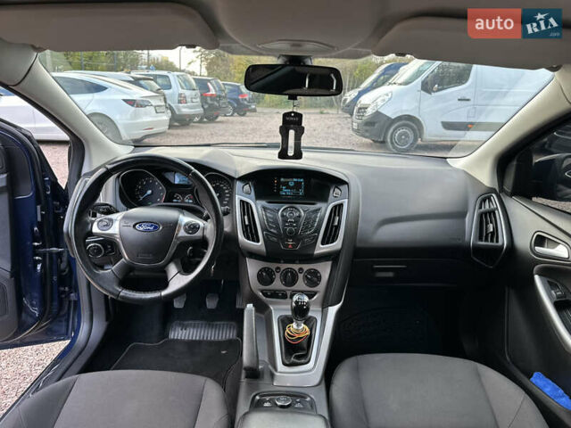 Синий Форд Фокус, объемом двигателя 1.6 л и пробегом 148 тыс. км за 8830 $, фото 27 на Automoto.ua