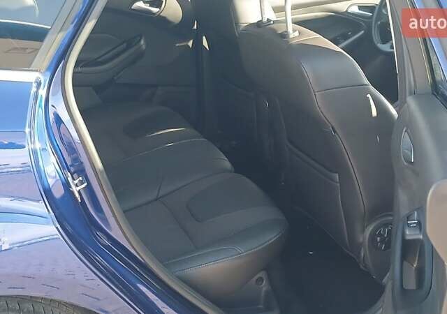 Синий Форд Фокус, объемом двигателя 1.6 л и пробегом 284 тыс. км за 8800 $, фото 50 на Automoto.ua