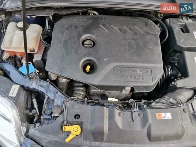 Синий Форд Фокус, объемом двигателя 1.6 л и пробегом 240 тыс. км за 7800 $, фото 11 на Automoto.ua