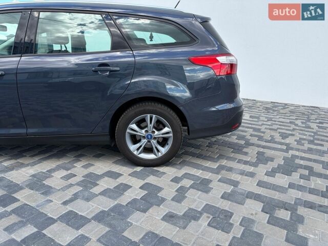Синій Форд Фокус, об'ємом двигуна 1.6 л та пробігом 250 тис. км за 8450 $, фото 7 на Automoto.ua