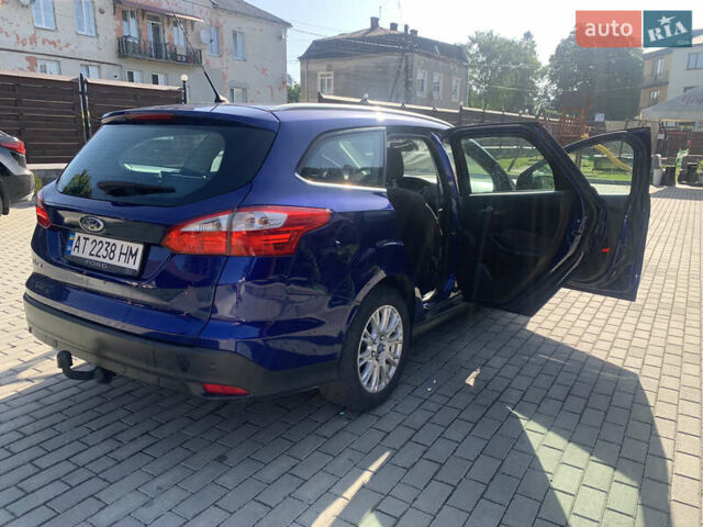 Синий Форд Фокус, объемом двигателя 1.6 л и пробегом 252 тыс. км за 8080 $, фото 9 на Automoto.ua
