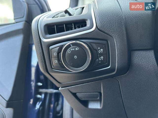 Синій Форд Фокус, об'ємом двигуна 1.6 л та пробігом 149 тис. км за 8350 $, фото 18 на Automoto.ua