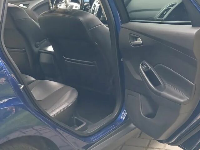 Синій Форд Фокус, об'ємом двигуна 0 л та пробігом 217 тис. км за 8732 $, фото 7 на Automoto.ua