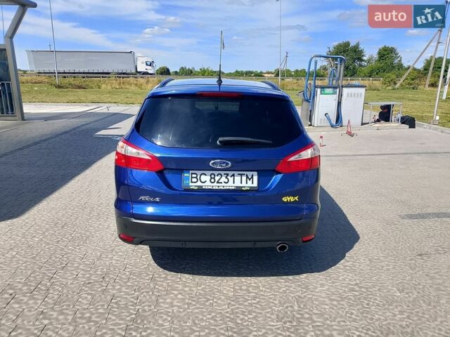 Синий Форд Фокус, объемом двигателя 2 л и пробегом 270 тыс. км за 8000 $, фото 4 на Automoto.ua