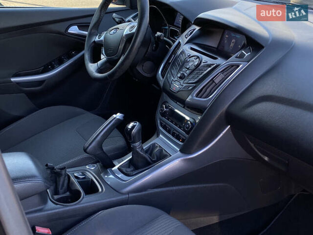 Синий Форд Фокус, объемом двигателя 1.6 л и пробегом 229 тыс. км за 7899 $, фото 44 на Automoto.ua