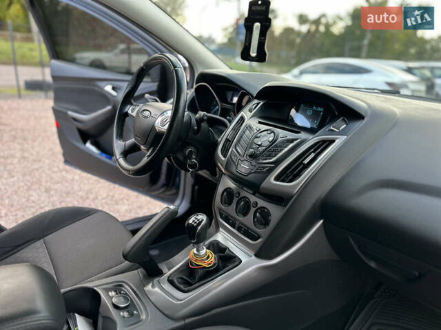 Синий Форд Фокус, объемом двигателя 1.6 л и пробегом 148 тыс. км за 8830 $, фото 30 на Automoto.ua