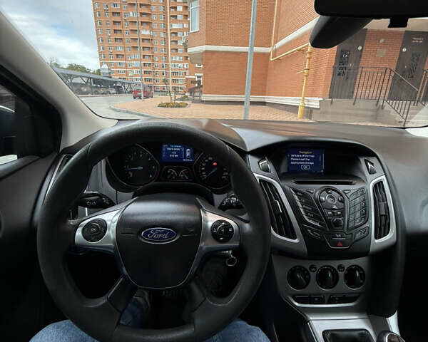 Синій Форд Фокус, об'ємом двигуна 1.6 л та пробігом 285 тис. км за 7250 $, фото 21 на Automoto.ua