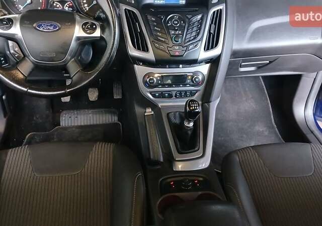 Синий Форд Фокус, объемом двигателя 1.6 л и пробегом 284 тыс. км за 8800 $, фото 52 на Automoto.ua