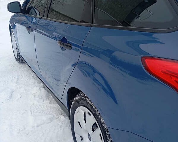 Синий Форд Фокус, объемом двигателя 1.56 л и пробегом 227 тыс. км за 6500 $, фото 4 на Automoto.ua